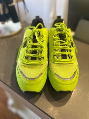 Reebok Neon Yellow/Lime Women's Sneakers